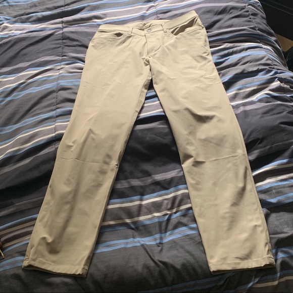 Lululemon khaki ABC pants - Picture 1 of 1